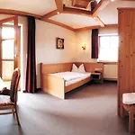 Wellness Bayerischer Hof فندق ريمباخ
