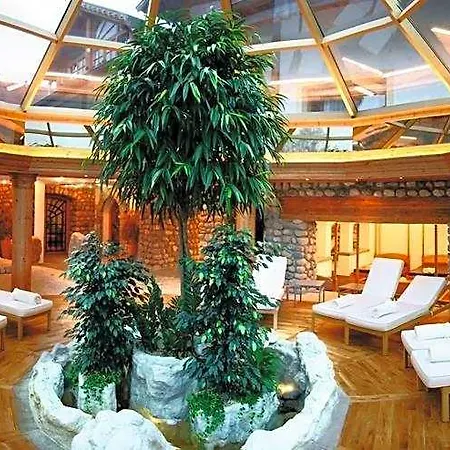 Wellness Bayerischer Hof Hotel 4*