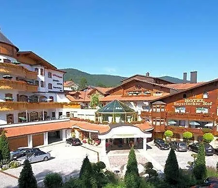Wellness Bayerischer Hof Hotel 4*