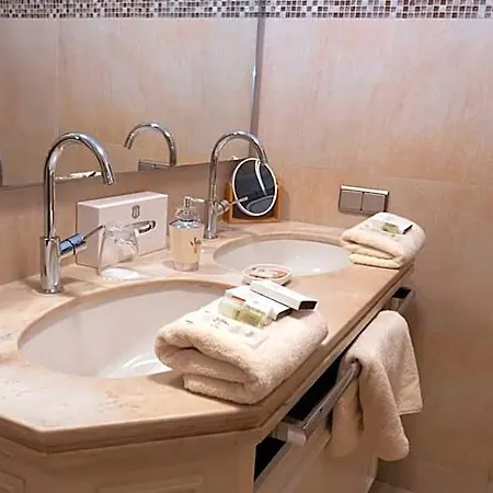 Hotel Wellness Bayerischer Hof 4*